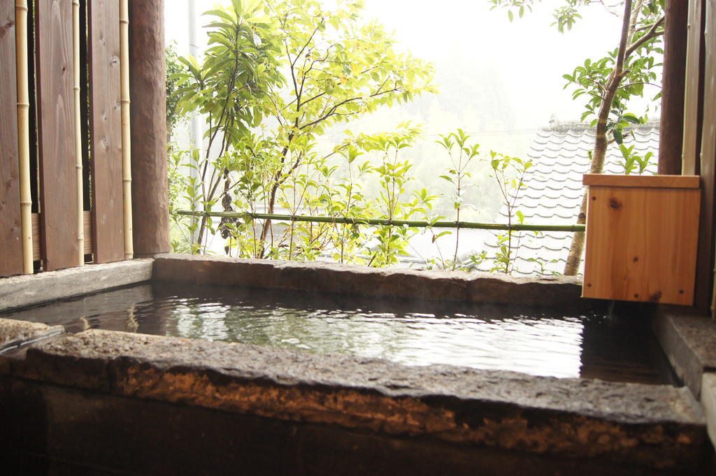 Fumoto Ryokan Мінаміоґуні Номер фото